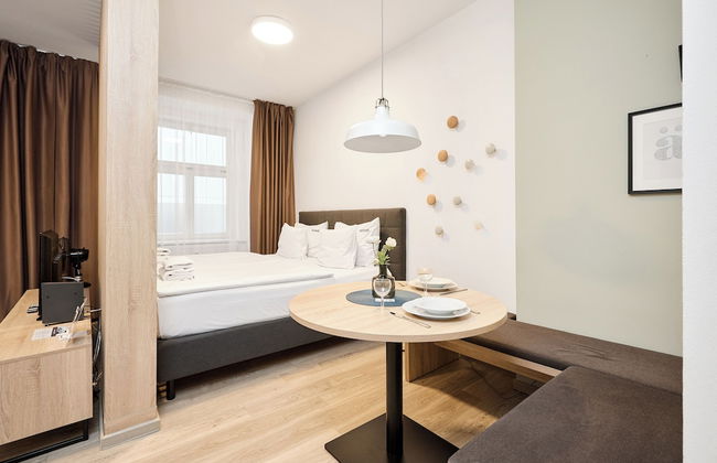 Honest SMICHOV - Foto 24