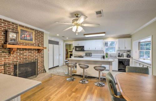 McDonough Getaway with Private Lake on 24 Acres - Foto 8