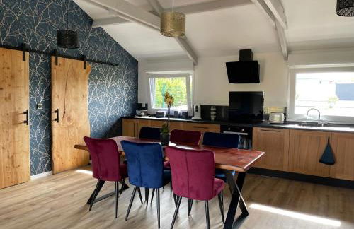 Chalet cosy à La Flèche avec terrasse et vue rivière - FR-1-410-424 - Photo 4