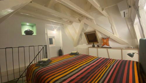 Les Corbelles, duplex hyper centre - Photo 3