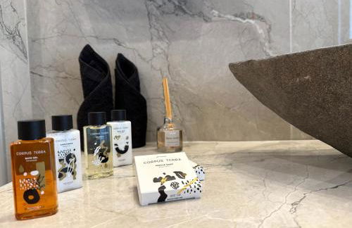 Celeste Luxury Villas - Photo 24