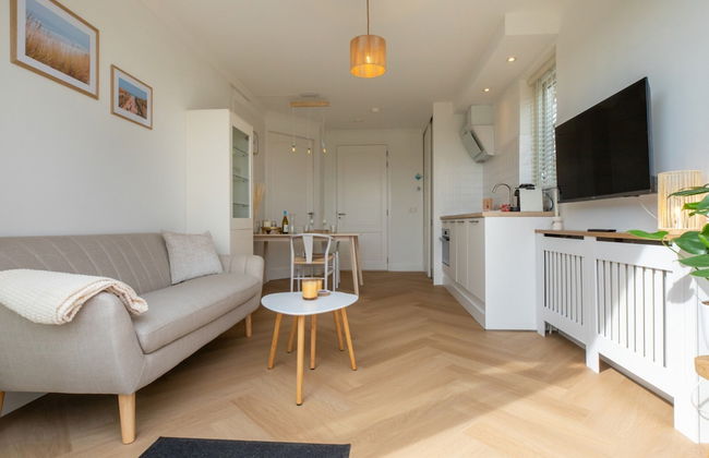 Charming Holiday Home With a Terrace - Photo 1