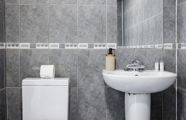 East Croydon Home - Contractors - Foto 9