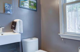 Sojourn Only 8 Blocks to Capitol and Private Patios - Foto 18