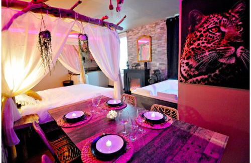 Duplex Safari jusqu'à 4 personnes, Spa XXL, day use, 5 min centre ville, cinéma, cascade et lit sous les arbres - Foto 40
