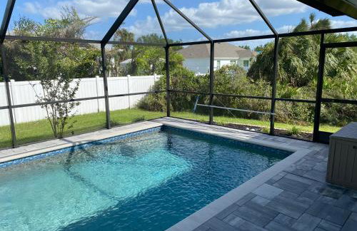 Gone Coastal! Large Heated pool home 30 min from beaches! - Foto 57