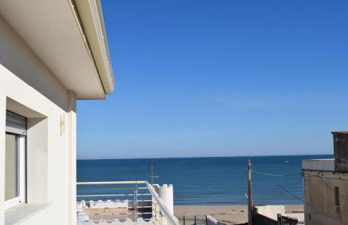 The Beach Apartment - Panoramic View - Foto 15