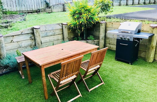 Sunny, Character 2 Bedroom Home - Mission Bay - Photo 14