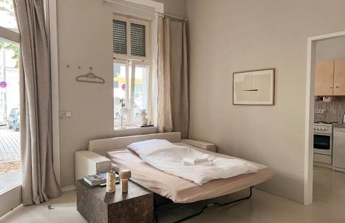 Loft-style design apartment in the heart of Berlin - Photo 12