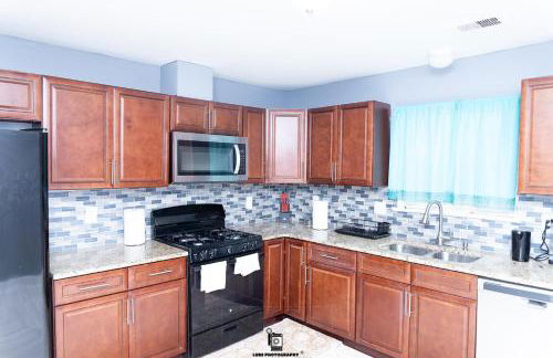 Beautifully Designed & Spacious Apartment in Newark 10mins from EWR Airport, Close to NYC and Beth Israel Hospital - Foto 48