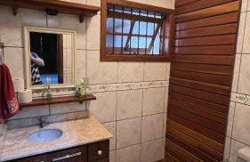 Ampla e luxuosa casa com áreas de lazer - Foto 26