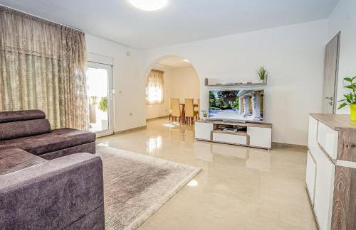 Holiday Home Villa Laura by Interhome - Photo 5