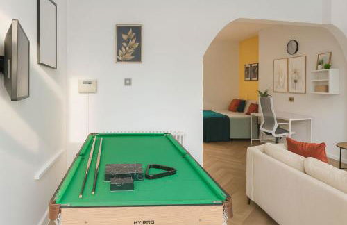 Colson - Best Find in Portsmouth, Sleeps 4, Centrally Located near City Centre, Gunwharf and University, Pool Table - Foto 10