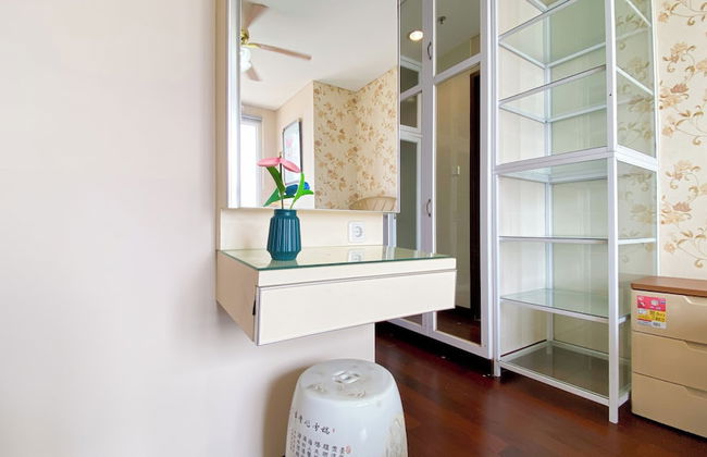 Modern Look 2Br At Lucky Tower Residence Apartment - Foto 4