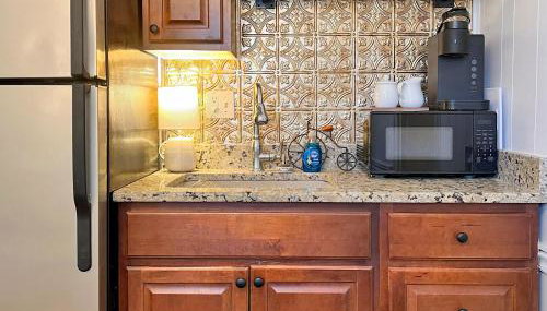 1799 Inn Harpers Ferry - Foto 5, minibar