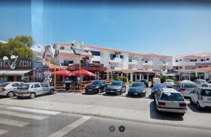 Luxurious first floor apartment with balconies overlooking pool and gardens. - Foto 54