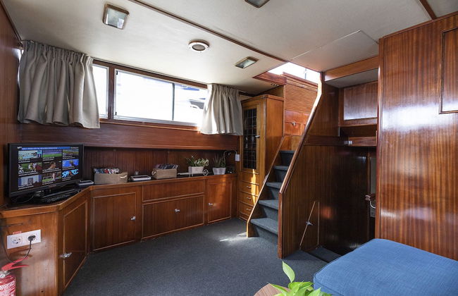 Luxury Boat in Port Forum - Photo 17