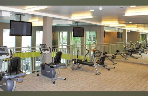 Cozy 2BR Apt in Downtown LA with Pool & Hot Tub - Foto 10