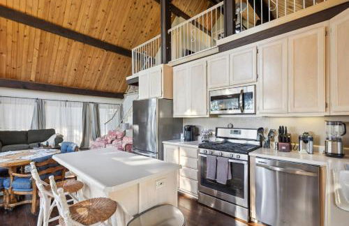 Warm and Cozy Mountain and Lake View Haven cottage - Foto 8