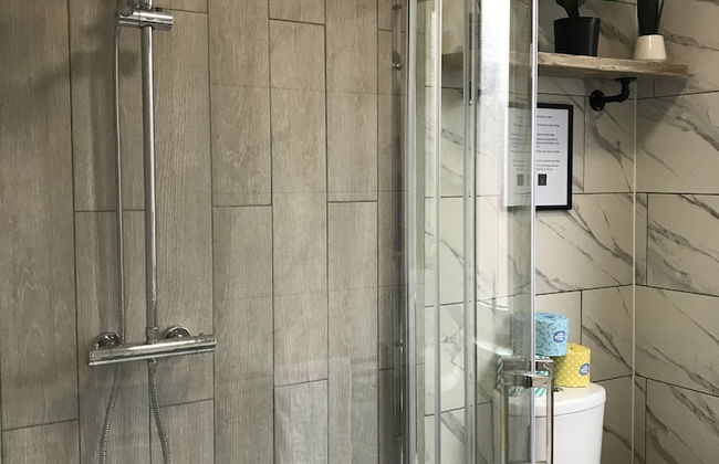 Bright Spacious 3-bed With Office & Patio, Preston - Foto 22