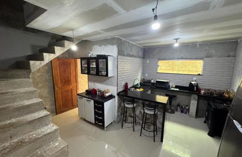 Casa com suítes e varandas com uma garagem - Foto 9