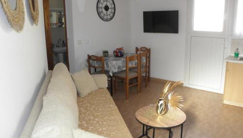 Angela's Nest - Photo 4