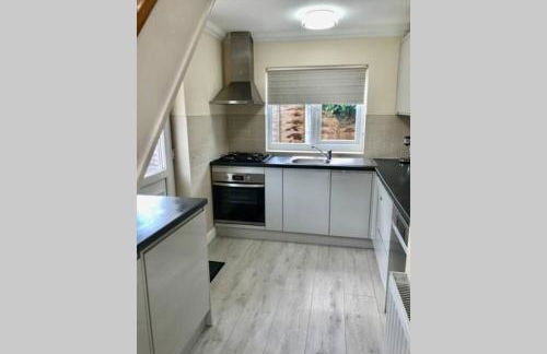 Charming just renovated 2 bed cottage in the centre of village - Foto 4