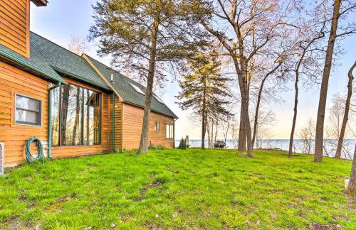 Lakefront Applegate Retreat w/ Private Beach! - Photo 32