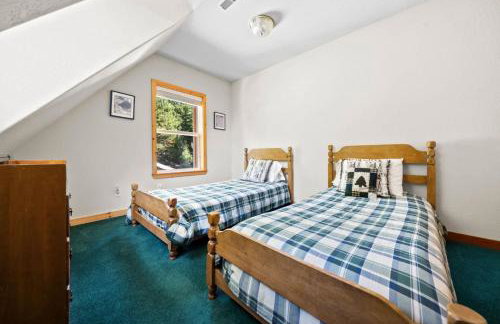 Mckinney Estate w/ Roof Deck Beach & Hike! - Foto 29