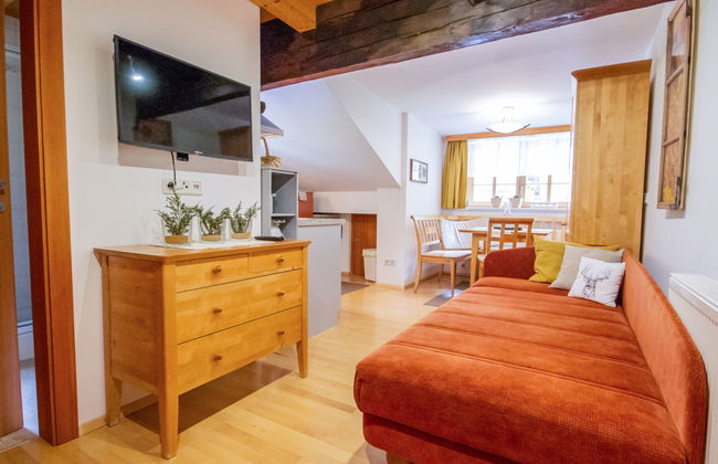 Beim Holzschnitzer - Foto 8