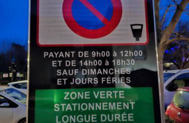 T3 entier confortable Centre historique de Montluçon Gare à 10 min à pied 6 personnes - Foto 21