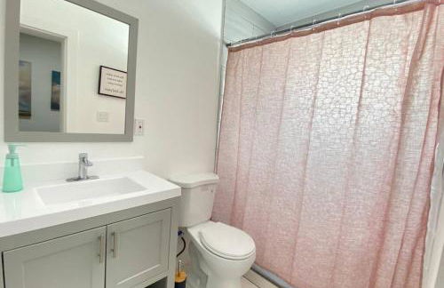 Heart of Miami sleeps 10 near Little Havana Beaches - Foto 23