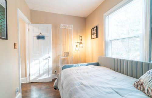 Princeton Einstein Boutique Stay - Photo 25