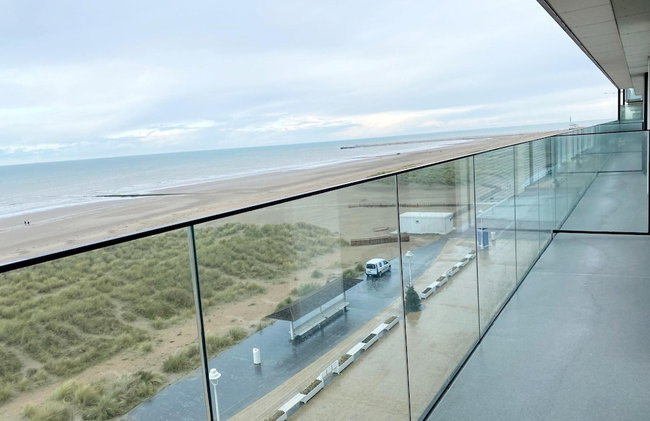 Apartment in Nieuwpoort With sea Beach - Photo 12