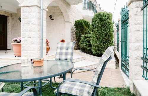 Veria Panorama Luxury Suite With Garden. - Photo 10