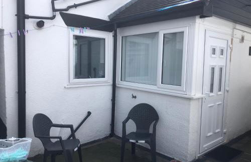 Sweet Caroline at Longton. Great location for Stoke on Trent, The Potteries and Alton Towers. - Foto 9