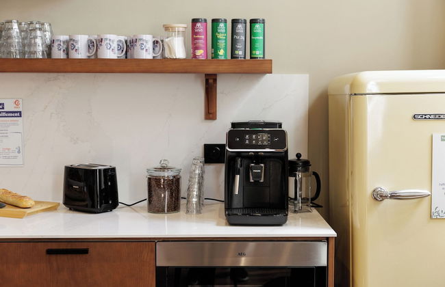 Hôtel Cloître - Entrée autonome, réception en ligne - Encore Mieux - Foto 40