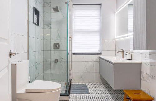 Spacious 3BR Oasis with Patio & Arcade Fun in Philly - Foto 34