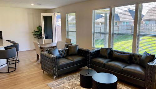 Spacious 3BR with Loft and Patio - Foto 5