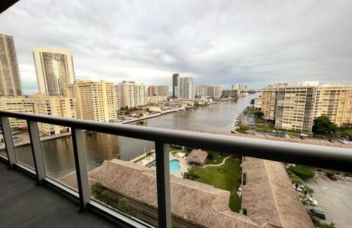 Premium Oceanview Living Full Kitchen & Miami Chic Vibes -14 A - Foto 38