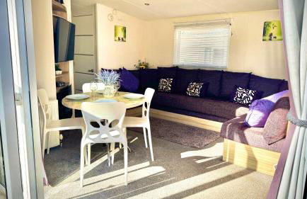 Marton Mere - 3 Bedroom Caravan- by Holiday Homes - Photo 36