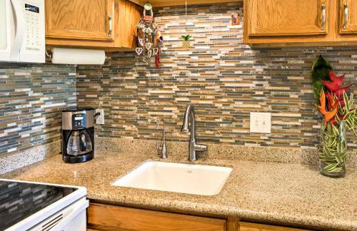 Pristine Lihue Condo with Balcony Walk to Beach! - Foto 10