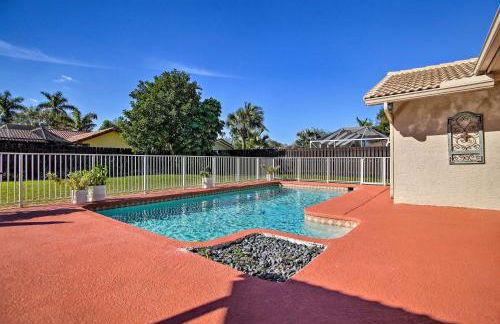 Near Golf and Beaches Coral Springs Home with Yard! - Foto 27