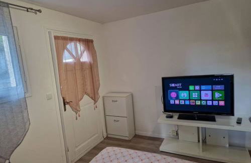 Studio à Orsay à 5 min du RER B Le Guichet - Foto 3