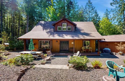 Fireside Escape at Lake Cushman - Photo 24