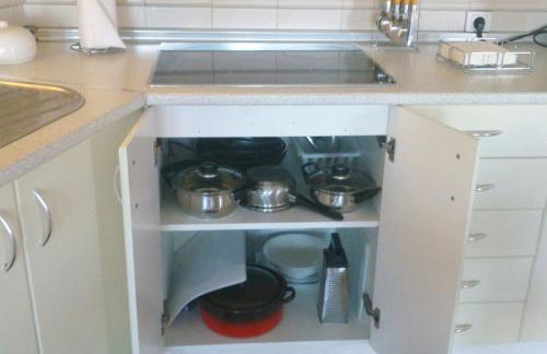 MY OCEAN HOME !!! Breathtaking location, Steps to the ocean, Spacious sea view, Fully Equipped and Well-Furnished with Private Entrance and High-Speed Fiber Optic Internet - Photo 30