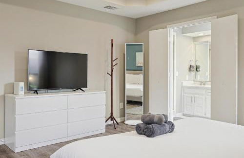 Best of Allen at Fountain Park - 5BD-2BA with Pool - Foto 23