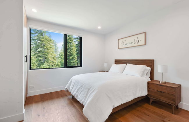 Enjoy Paradise Hot Tub, Bike & Beach Equipment! - Photo 3