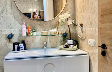 Beachfront Private Apartment in Pueblo Torviscas Sunset Harbour - Foto 7