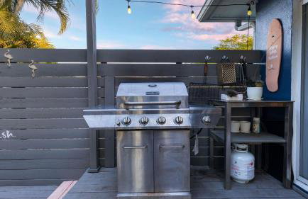 Hot Tub Firepit Deck 10mins to Beach Near Las Olas Middle Terrace Cottage by AvantStay - Foto 49